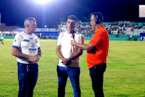 Dr. Thiago Gileno Visita Itiúba e Prestigia Final do Campeonato Municipal